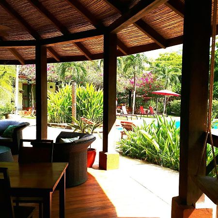 Casa Mapache Hotel Tamarindo Exterior photo